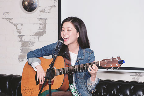 Our guest singer - Rachel